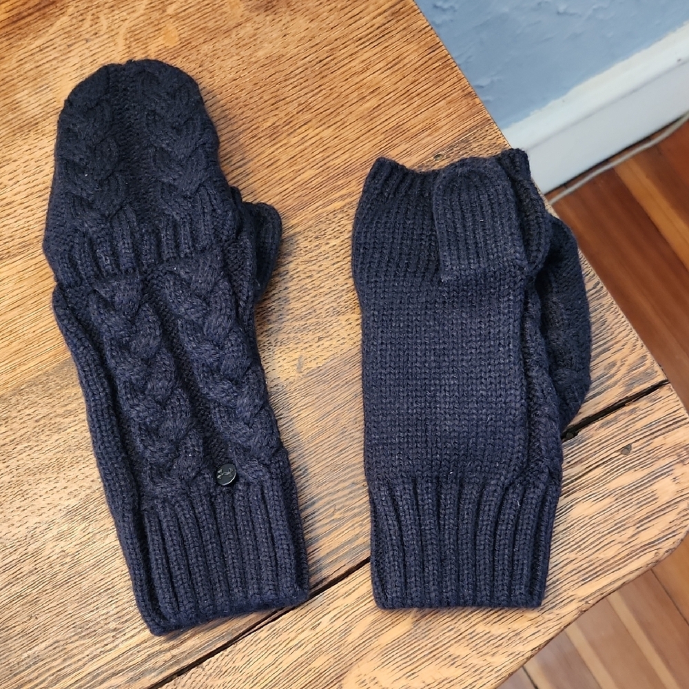 Under Armour Black Convertible Cable-Knit Women's Mittens - Picture 3 of 4
